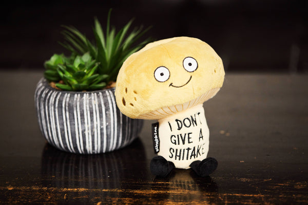Punchkins svampe-plushie – “I Don’t Give a Shitake” – sjov gave med humor